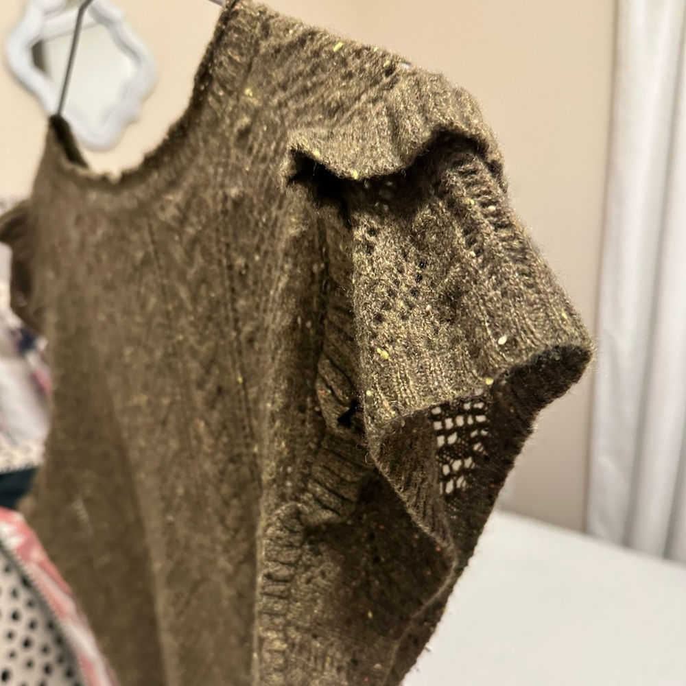 Ulla Johnson Amara Olive Green Cashmere Flutter Sleeve Top size 6 - Picture 3 of 6